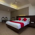 Oyo 37193 Vijay Sagar Deluxe