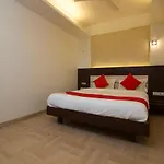 Oyo 37193 Vijay Sagar Deluxe Mumbai