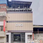 Oyo 66155 Hotel Golden Palace Inn