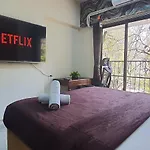 Apartment Osi Khar West