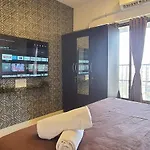 Apartment Osi Khar West