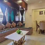 Osi Khar West Apartment