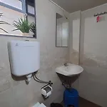 Osi Khar West Apartment