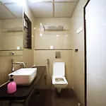 Precious Pearl Hotel 2*