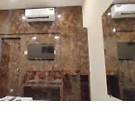 Hotel Queen Palace