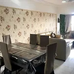Sealink View Apartment Next To Hinduja Hospital