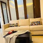 1.5Br Service Apartment In Bkc By Florastays