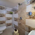 Osi Khar West Apartment