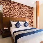 Hotel Arton Regency Near Terminal 2 Airport