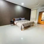 Luxe-bnb Near Airport Homestay *