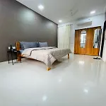 Luxe-bnb Near Airport Homestay *