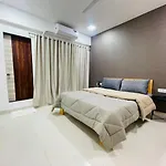 Homestay Luxe-bnb Near Airport *