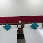 Hotel New Balaji Residency 3*