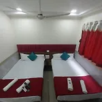 Hotel New Balaji Residency 3*