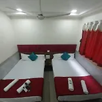 Hotel New Balaji Residency 3*