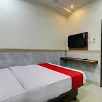 Hotel New Balaji Residency 3*
