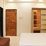 Stayhaven Aqua With Pvt Theatre & Pool Villa