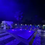 Villa Stayhaven Aqua With Pvt Theatre & Pool Mumbai