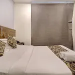 Hotel Merry Gold *