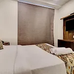 Hotel Merry Gold *
