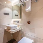 Supreme Comforts - Airport Hotel