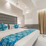 Supreme Comforts - Airport 3* Mumbai