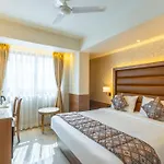 Supreme Comforts - Airport Hotel