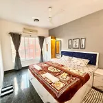 Apartment Yepplo Service - Mumbai- Private Kitchen & Daily Housekeeping Service
