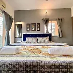 Yepplo Service - Mumbai- Private Kitchen & Daily Housekeeping Service Apartment *