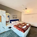 Yepplo Service - Mumbai- Private Kitchen & Daily Housekeeping Service Apartment