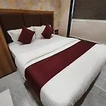 Hotel Golden Tree