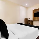 Hotel Super Collection O Andheri Near Western Express Highway Mumbai