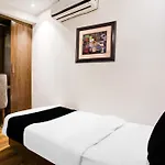 Hotel Super Collection O Andheri Near Western Express Highway Mumbai