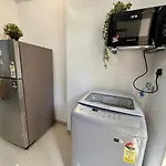 Modern 2 Bedroom Bandra Trendy Location Apartment *
