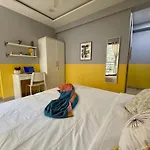 Modern 2 Bedroom Bandra Trendy Location Apartment *