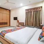 Stay Retreats At Welcome Apartment Nr Andheri