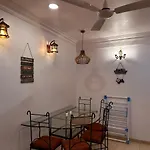 In Lokhandwala #014 Apartment *