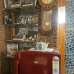 The Beautiful Bollywood 2bhk In Bandra * Mumbai