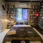 The Beautiful Bollywood 2bhk In Bandra Apartment