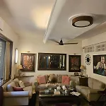 The Beautiful Bollywood 2bhk In Bandra Apartment