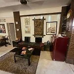 The Beautiful Bollywood 2bhk In Bandra Apartment Mumbai