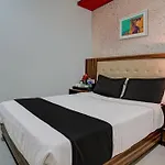 Oyo Blue Sapphire Residency Near Chhatrapati Shivaji International Airport Hotel 3*