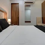 Oyo Blue Sapphire Residency Near Chhatrapati Shivaji International Airport Hotel Mumbai