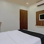 Oyo Blue Sapphire Residency Near Chhatrapati Shivaji International Airport Mumbai