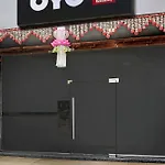 Oyo Blue Sapphire Residency Near Chhatrapati Shivaji International Airport Hotel