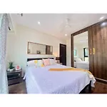 Apartment Kakad Classic 360, 16th Rd, Pali Village, Khar West By Connekt Homes Mumbai