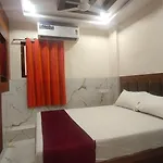 Hotel Samrat Palace 2 3*
