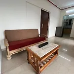 Pinaki Comfort Malad - Near Nesco & Oberoi Mall 3*