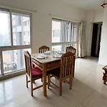 Pinaki Comfort Malad - Near Nesco & Oberoi Mall Hotel