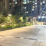 Private Ensuite Room In Modern Apartment